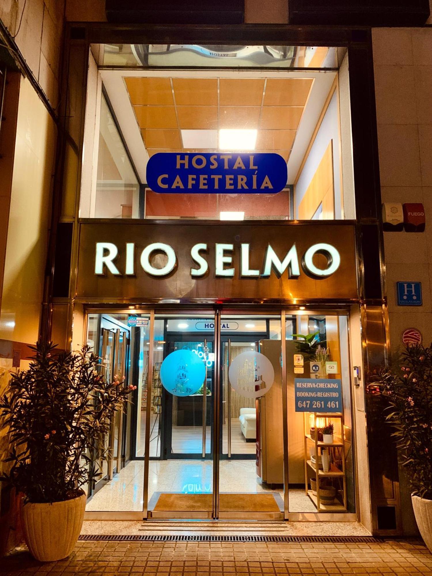 Hostal Rio Selmo Ponferrada Exterior foto